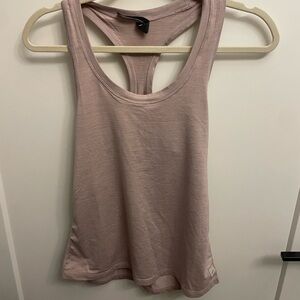 Vuori Lux Performance Tank